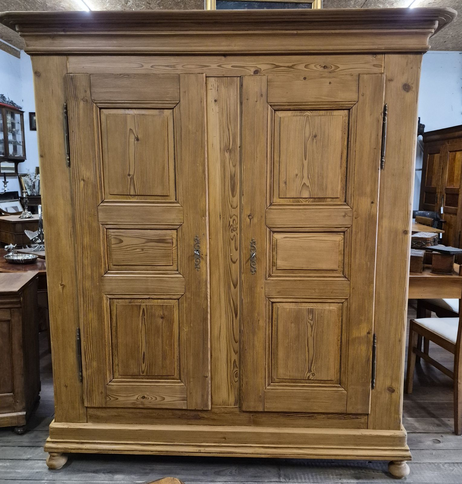 Antiker Schrank Weichholz um 1880